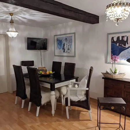 Zu Hofe ゲストハウス オーバーウルゼル