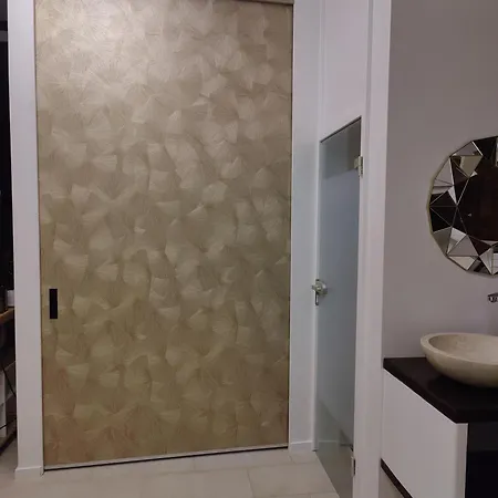 Zu Hofe ゲストハウス 3*